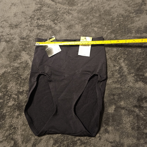 Tummy Seamless shapewear SzM - Picture 7 of 8